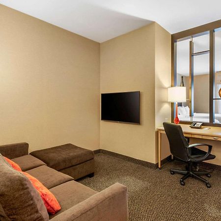 Cambria Hotel Akron - Canton Airport Uniontown Esterno foto