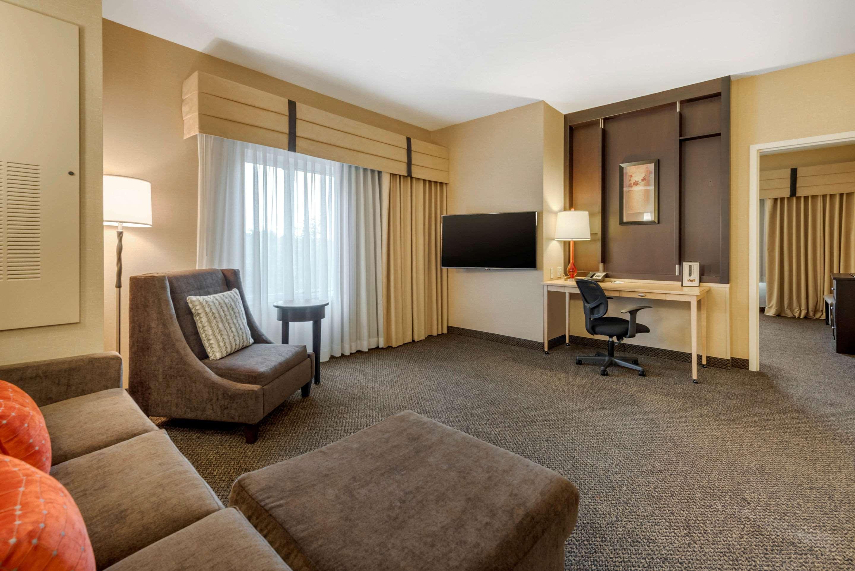 Cambria Hotel Akron - Canton Airport Uniontown Esterno foto