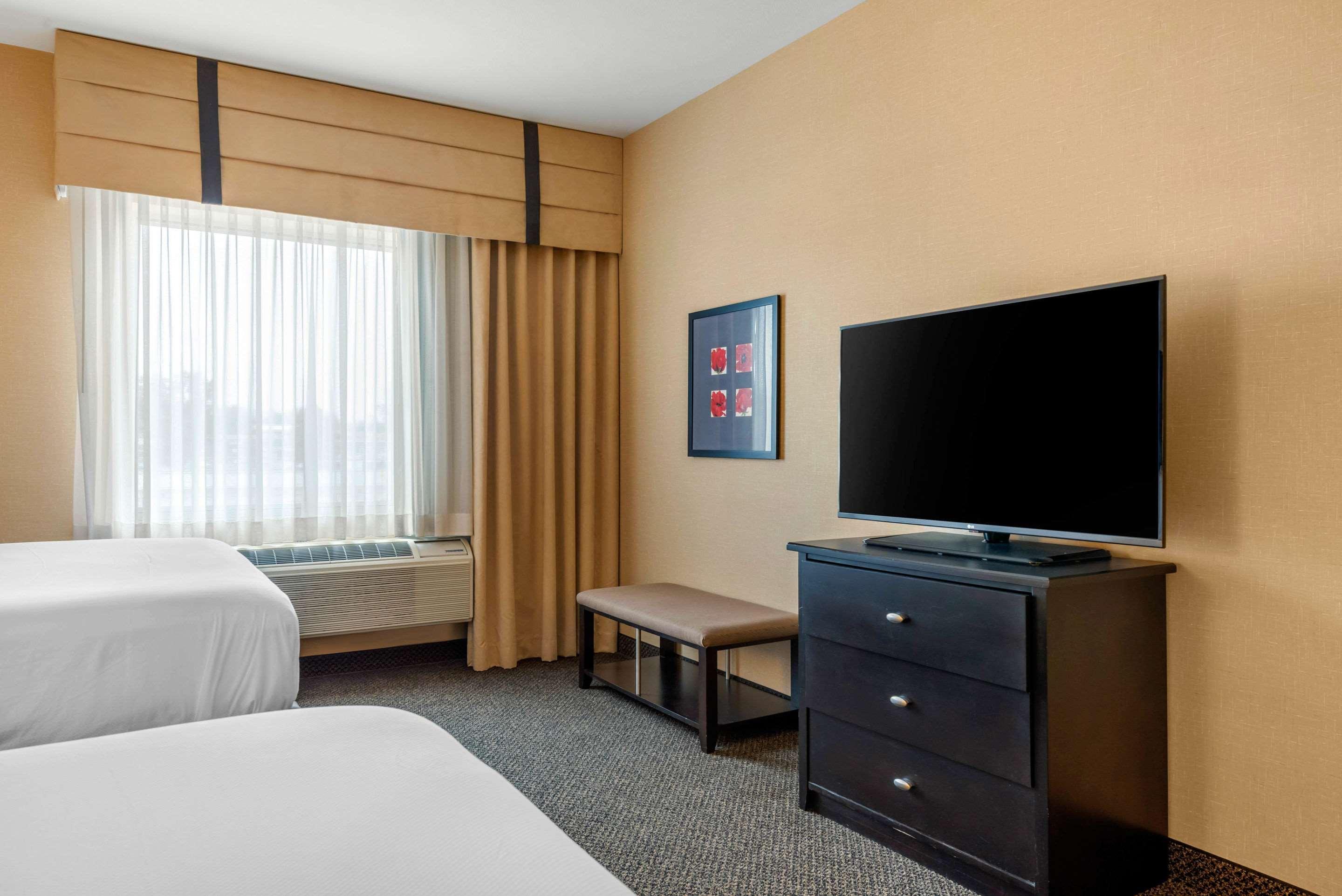 Cambria Hotel Akron - Canton Airport Uniontown Esterno foto