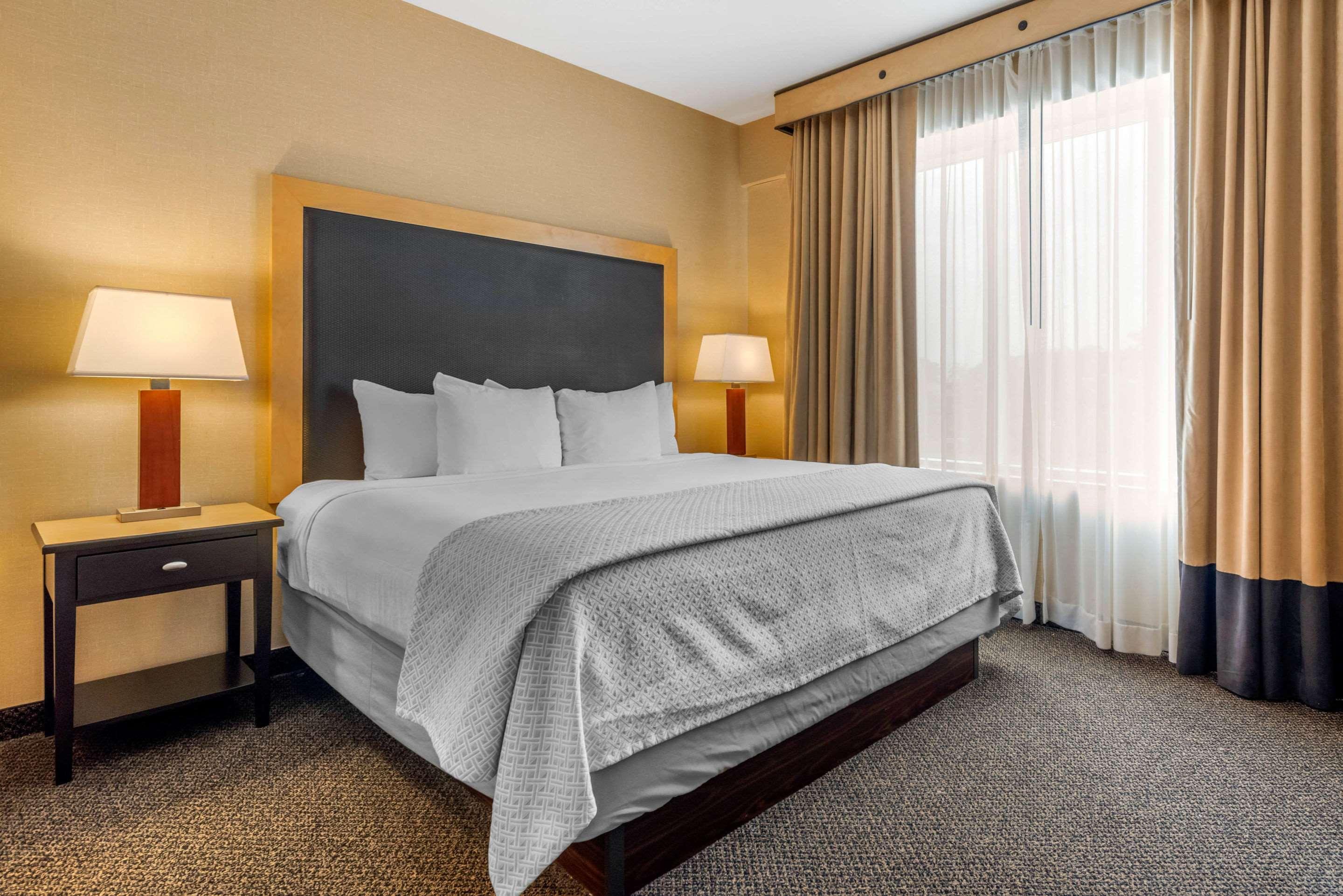 Cambria Hotel Akron - Canton Airport Uniontown Esterno foto