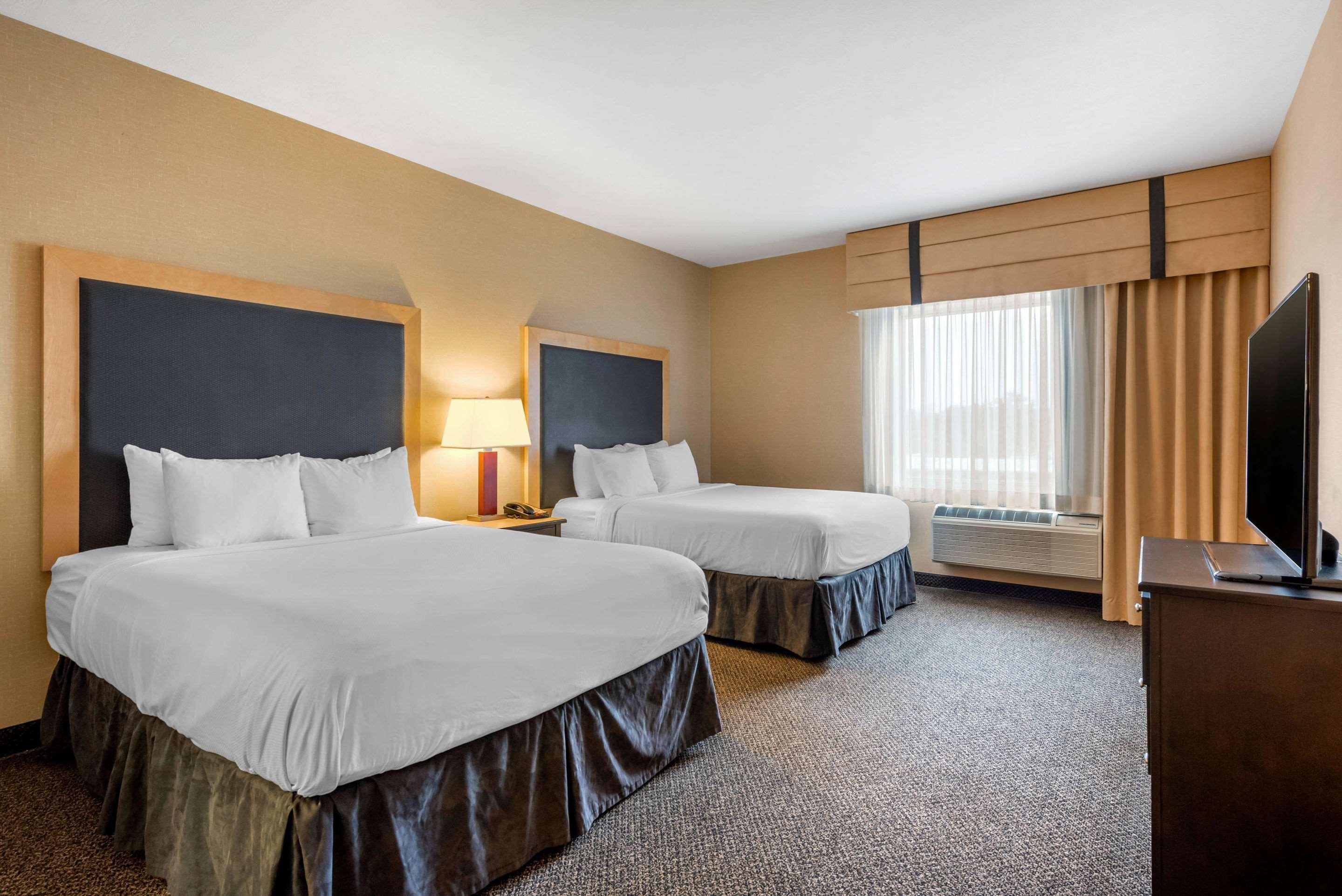 Cambria Hotel Akron - Canton Airport Uniontown Esterno foto