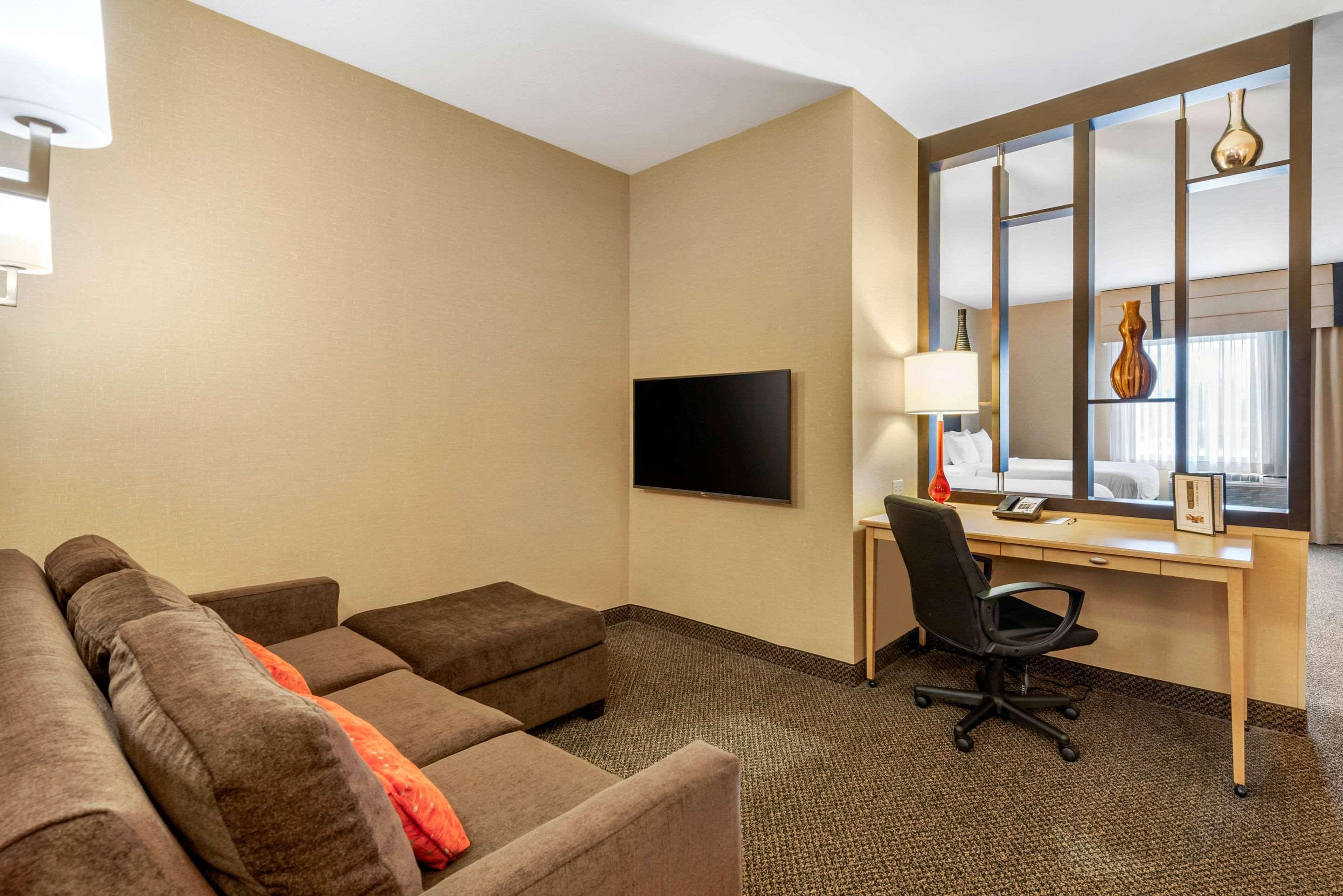Cambria Hotel Akron - Canton Airport Uniontown Esterno foto