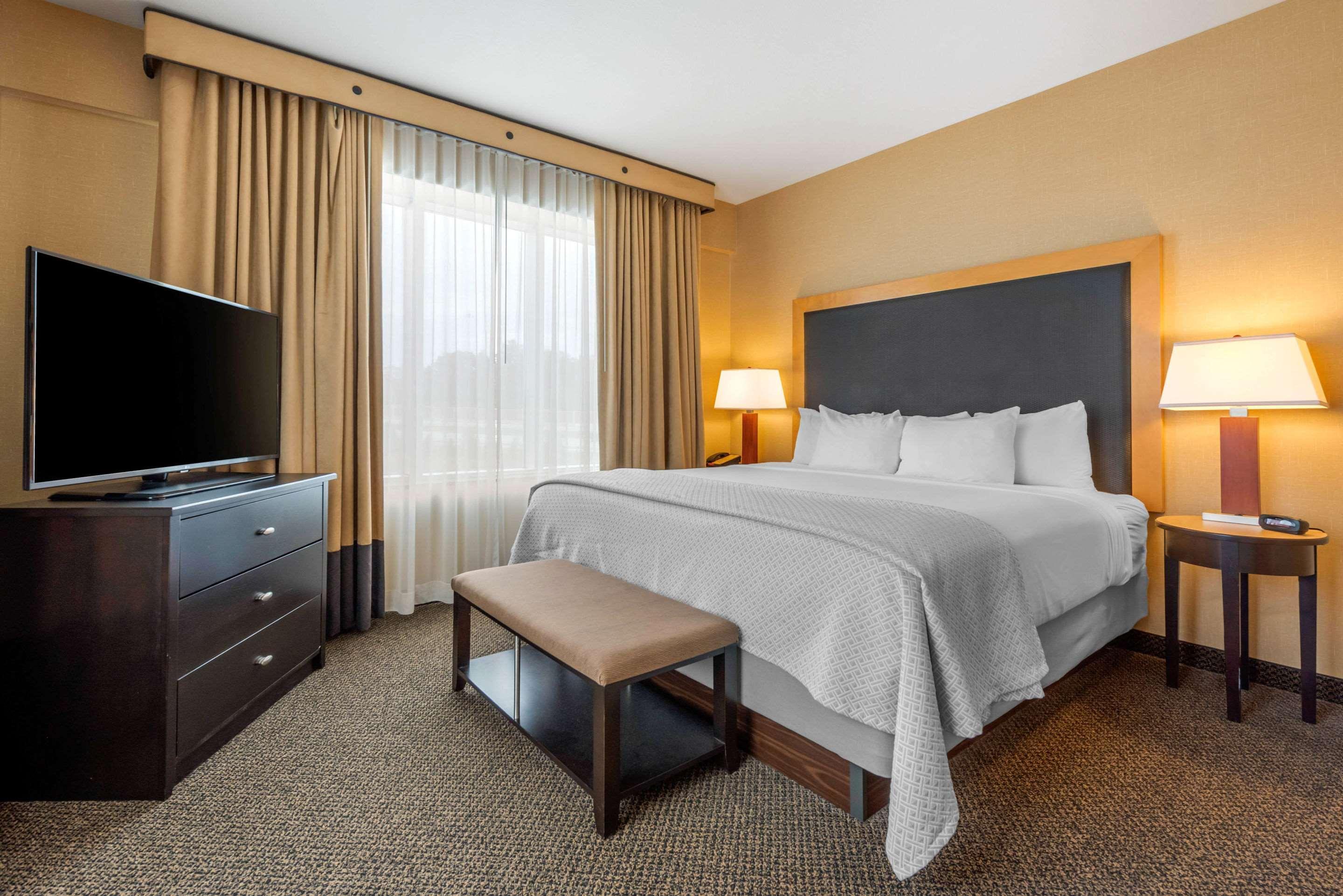 Cambria Hotel Akron - Canton Airport Uniontown Esterno foto