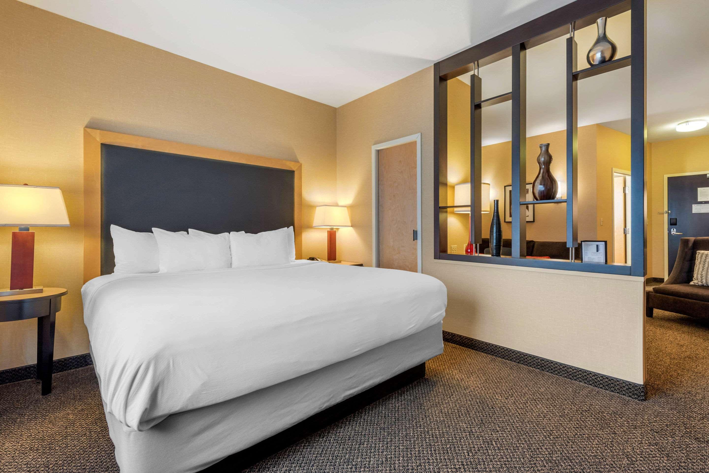 Cambria Hotel Akron - Canton Airport Uniontown Esterno foto
